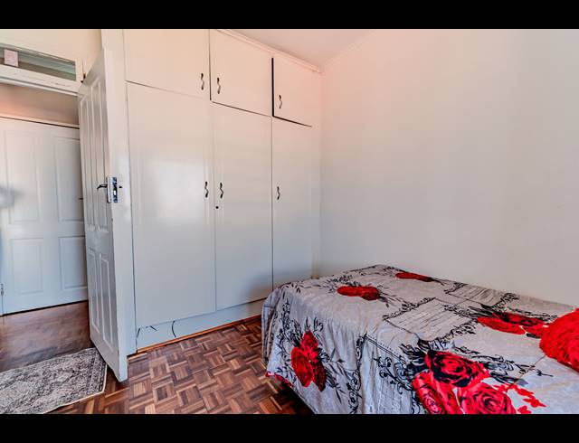 3 BEDROOM FLAT FOR SALE IN MORNINGSIDE